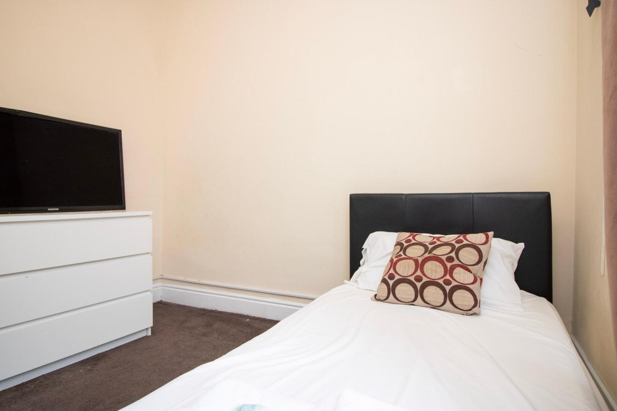 סאות'המפטון Pebbles Guest House Room 4 מראה חיצוני תמונה